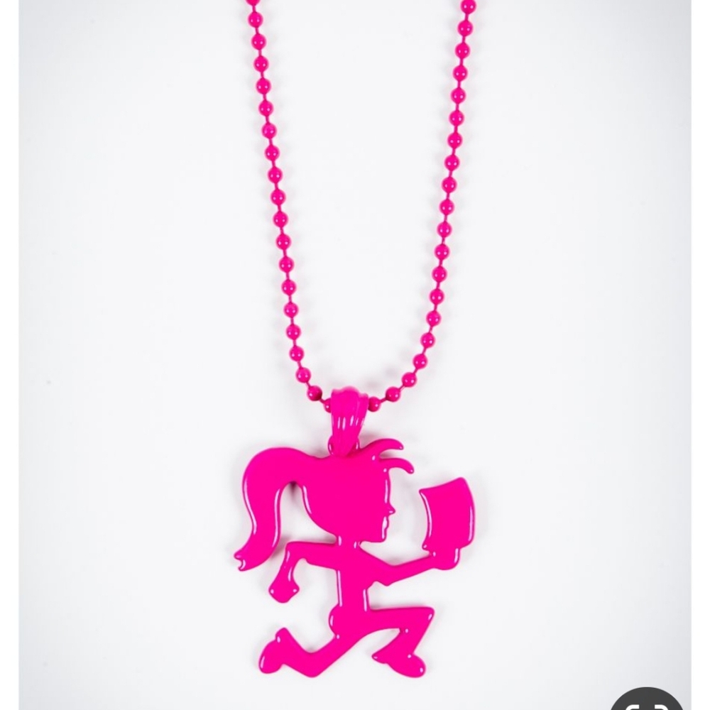 Looking to buy one in New or mint condition